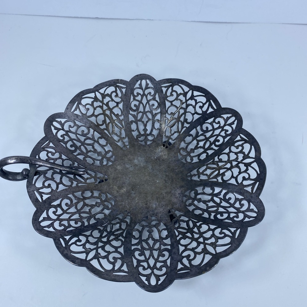 Lovelace 1428 Silver plate Farmhouse Decor Small Collectible art piece silver